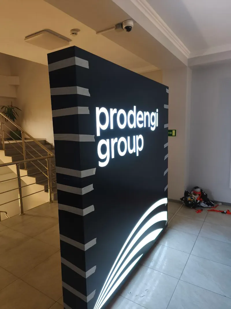 Световая стела prodengi group, вид сбоку — PixelMedia, Алматы