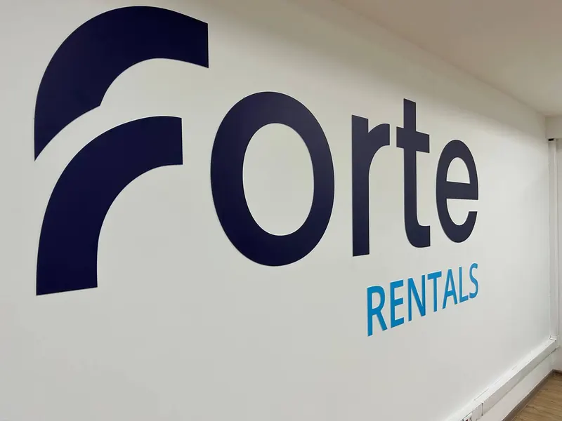 Крупный логотип Forte Rentals — PixelMedia, Алматы